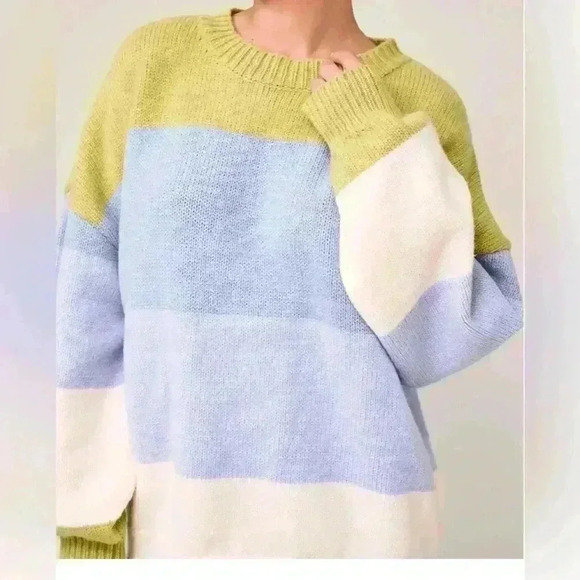 Long Sleeve Crew Neck Striped Block Sweater size S multi-green. Oversized fit - Picture 2 of 5